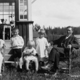 Det siste familiebildet på Skogly
