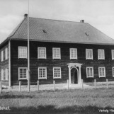 Så behovet for en sentral "bygdegård"