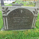 Gravstedet til Johannes og Justine J. Østtorp