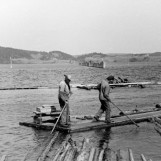Avisomtaler om fløtingen året 1941.