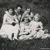 Familieidyll på Midtre Brenne