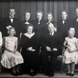 Familiebilde fra Øvre Morthaugen