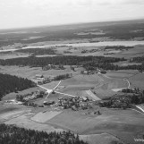 Med kirkebygda i front