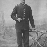 Arnt Bergerud som soldat 1905